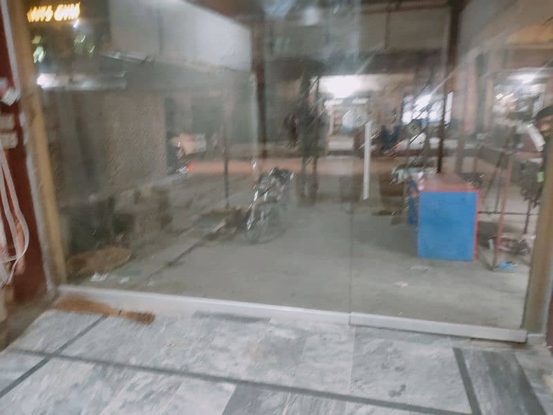 Shop Front Glass 3