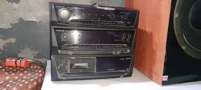 Amplifier kenwood  15inc sapkers