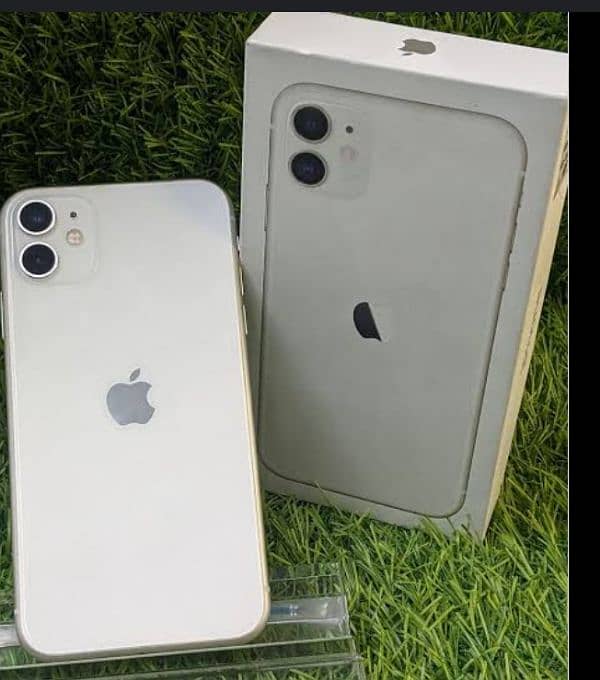 Exchange PTA 128GB iphone 11 white edition 0