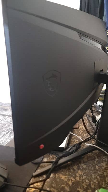 MSI G2422C 180Hz Curved 24" inch Gaming Monitor 2