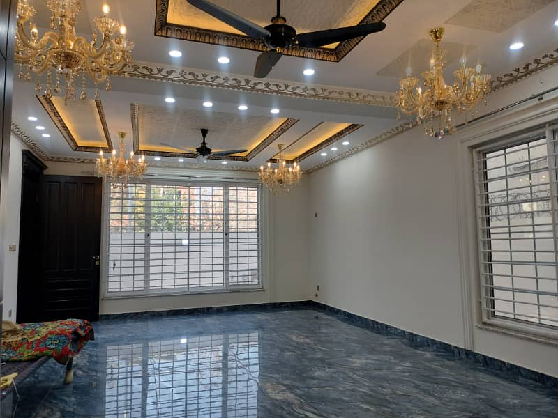 Most Beautiful Luxury 50 X 90 House For Sale In G-13 Islamabad 6