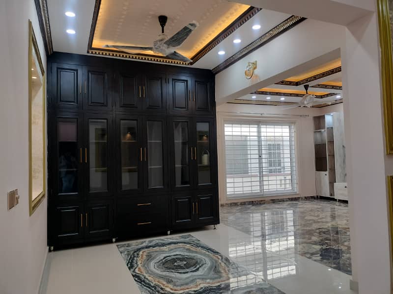 Most Beautiful Luxury 50 X 90 House For Sale In G-13 Islamabad 32