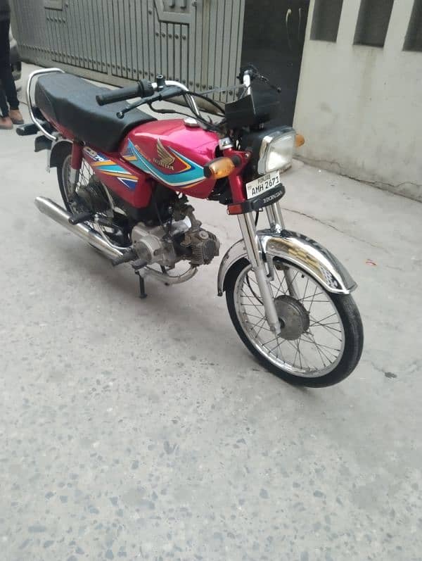 Honda CD 70 2019 3