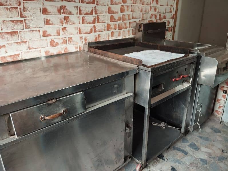 fryer hot plates counter chairs 1