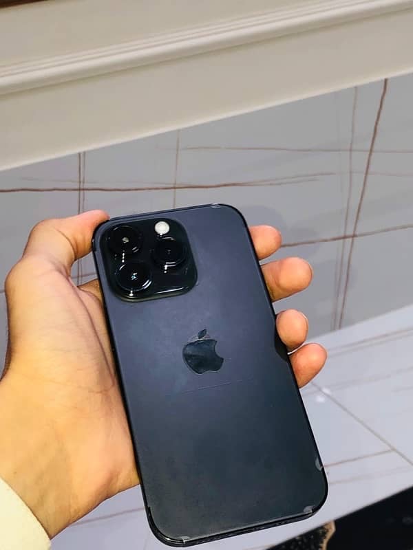 IPHONE 14pro 2