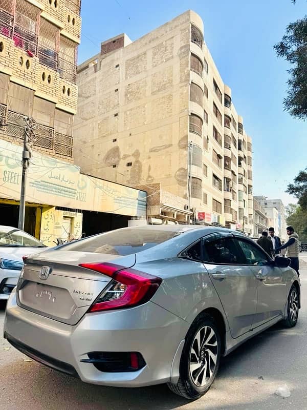 Honda Civic Oriel 2018 1