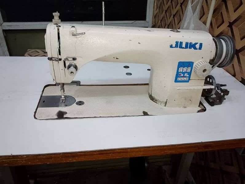 Juki Sewing Machine Model 8700. With servo motor. 3