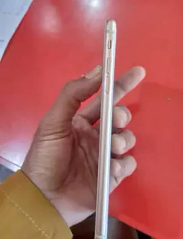 iphone 8Plus 256 Gb pta contact on 03186620649 2