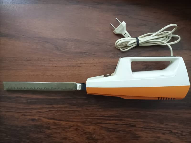 MOULINEX Electric Knife orange-white with 2 blades for Meat and Bread 4