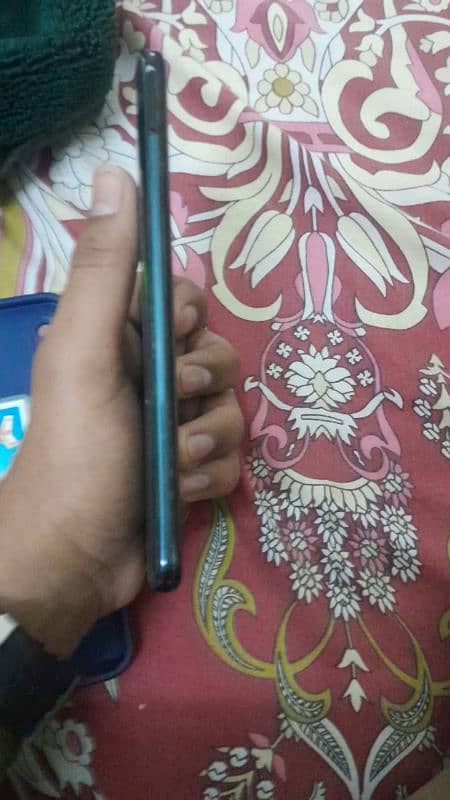 samsung a50 achi condition me hain 10 by 9 2