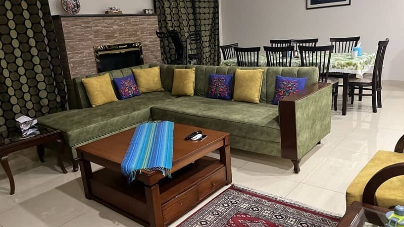 5 seater L shape sofa with a setee 0