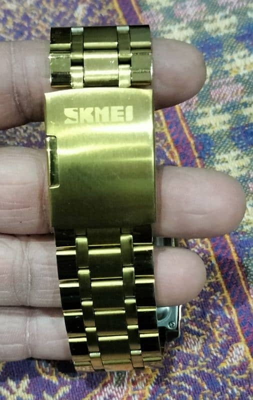 Skeime 3 Gold Color Watch 1