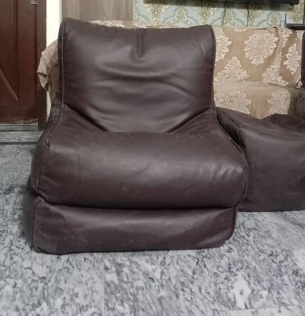 leather Sofa Cumbed 1