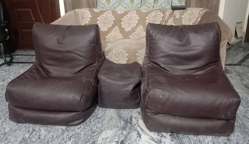 leather Sofa Cumbed 2