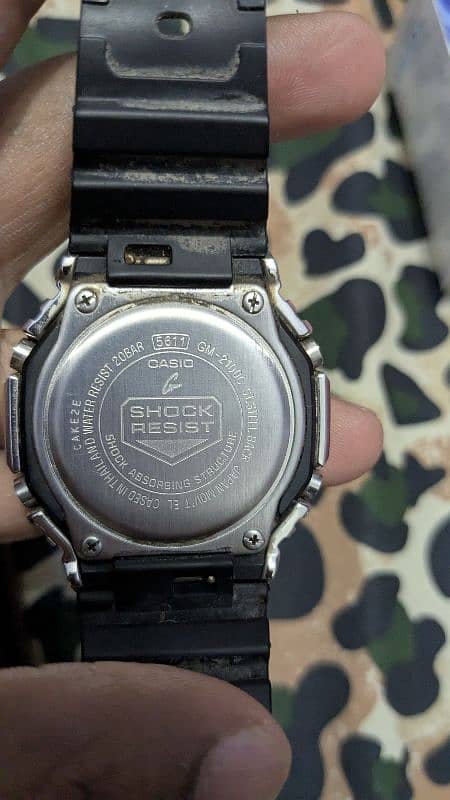 Casio G-Shock 2100-C 5ADR special edition 1