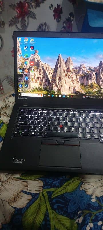 Lenovo i7 5th generation 2