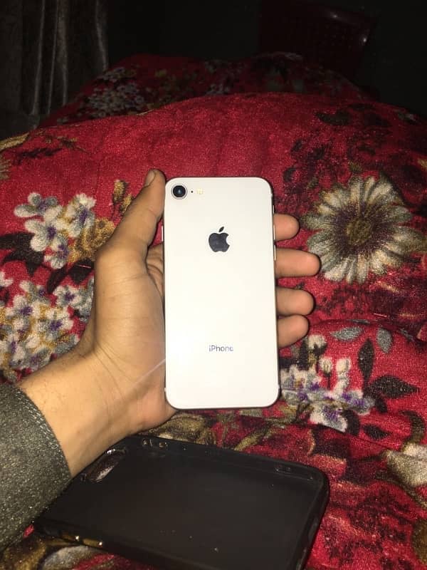 IPhone 8 bypass 64 GB water pack 5