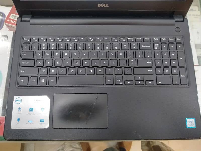 Dell Laptop 3