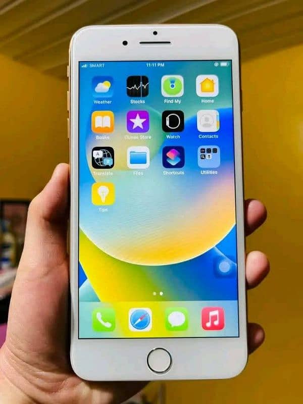 iphone 8 puls 256  my Whatsapp number 03411594804 =delivery available 0