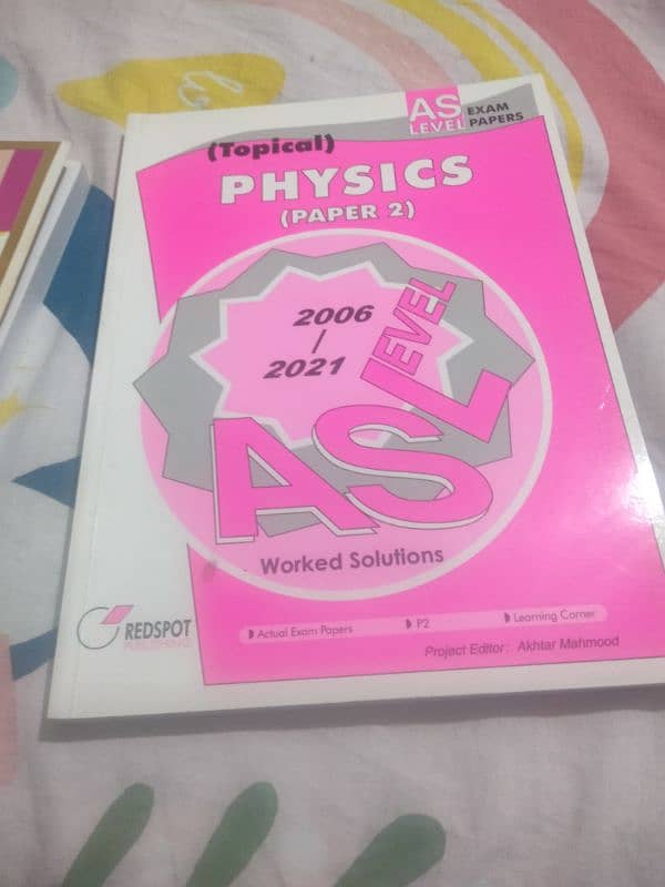 Selling A LEVEL 1000 Physics MCQ and (Topical) Physics (PAPER 2) Books 0