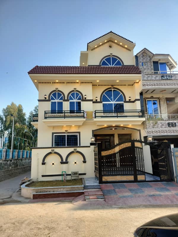 Brand New Corner Luxury 25 X 40 House For Sale In G-13 Islamabad 2