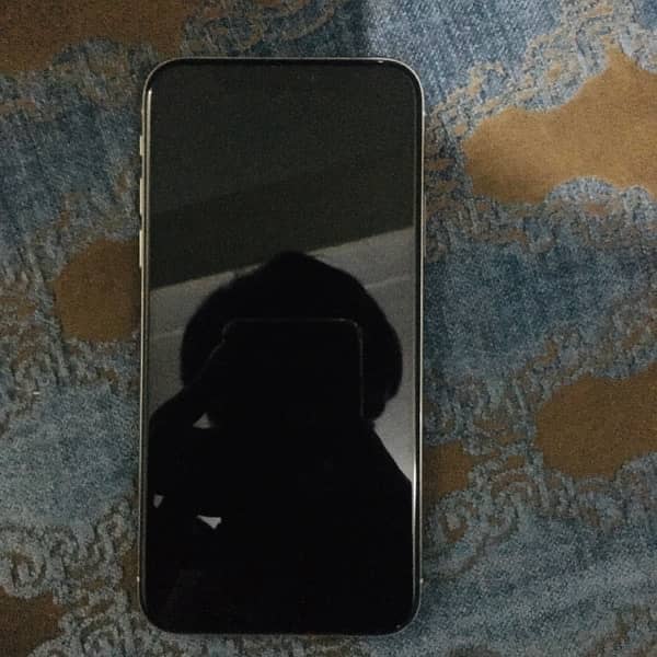 selling my iPhone x 3