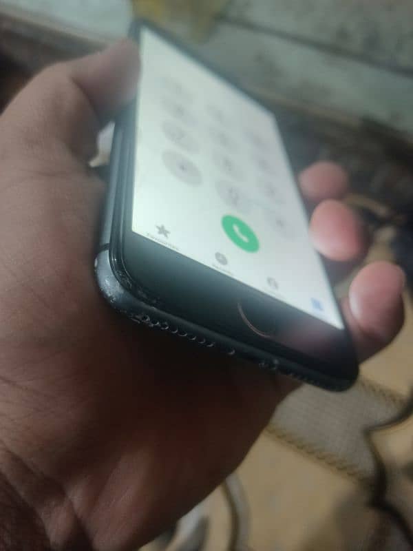 iphone 8 plus non PTA ha panel ka touch nahi chalta back brack ha 6