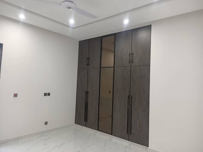 1 Kanal Brand New Upper Portion Available For Rent 0