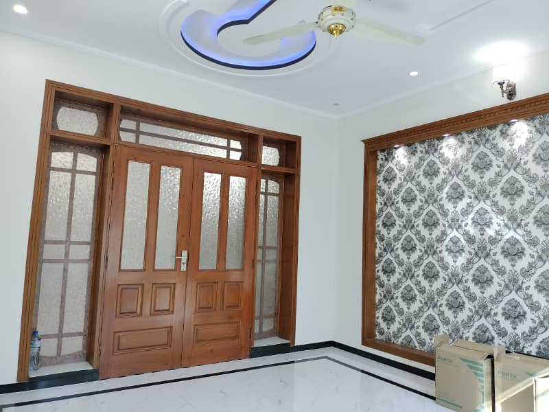 Most Beautiful Luxury 10 Marla 35 X 70 House For Sale In G-13 Islamabad 5