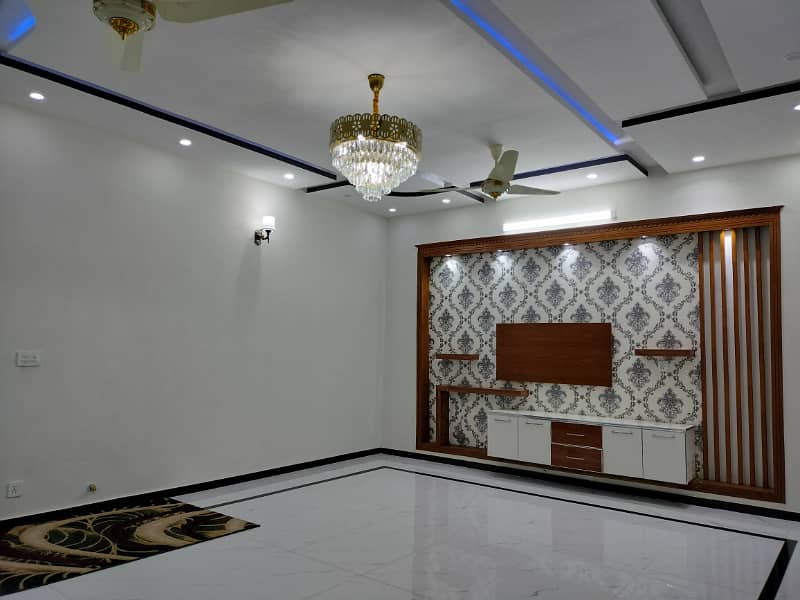 Most Beautiful Luxury 10 Marla 35 X 70 House For Sale In G-13 Islamabad 8