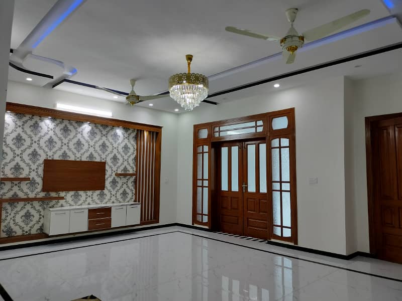 Most Beautiful Luxury 10 Marla 35 X 70 House For Sale In G-13 Islamabad 9