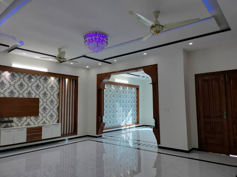 Most Beautiful Luxury 10 Marla 35 X 70 House For Sale In G-13 Islamabad 24