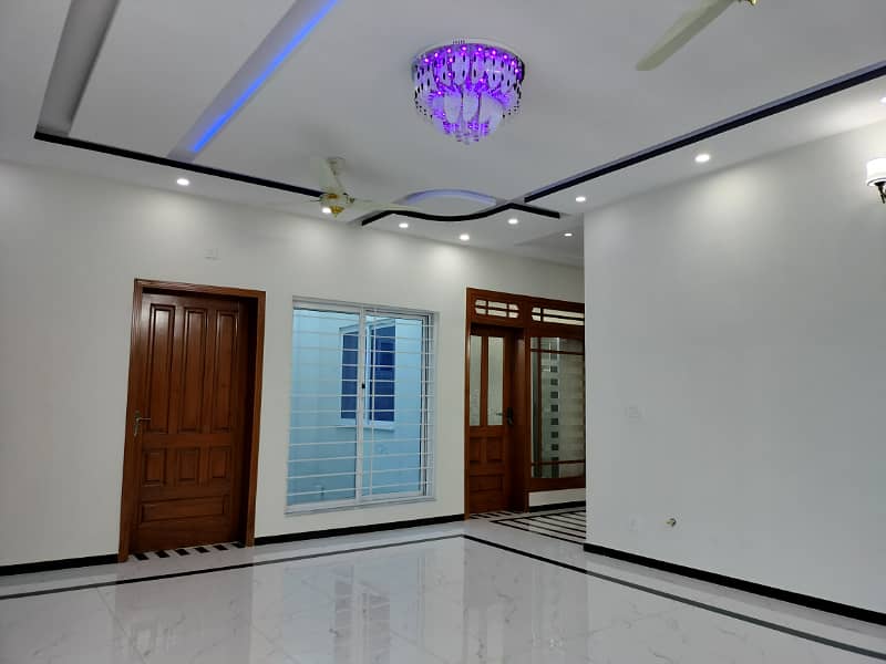 Most Beautiful Luxury 10 Marla 35 X 70 House For Sale In G-13 Islamabad 25