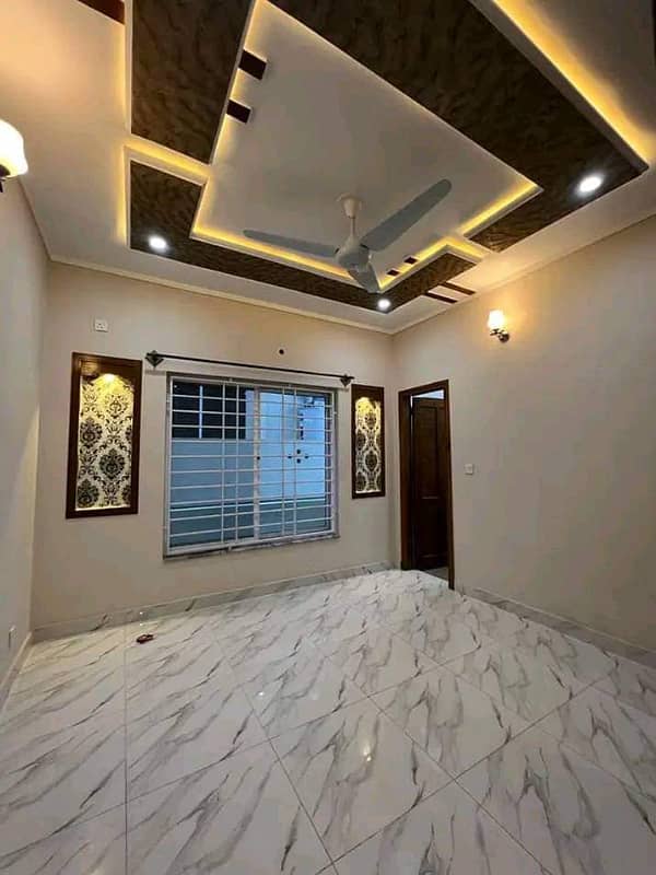 Owner Built 25 X 40 House For Sale In G-13 Islamabad 13