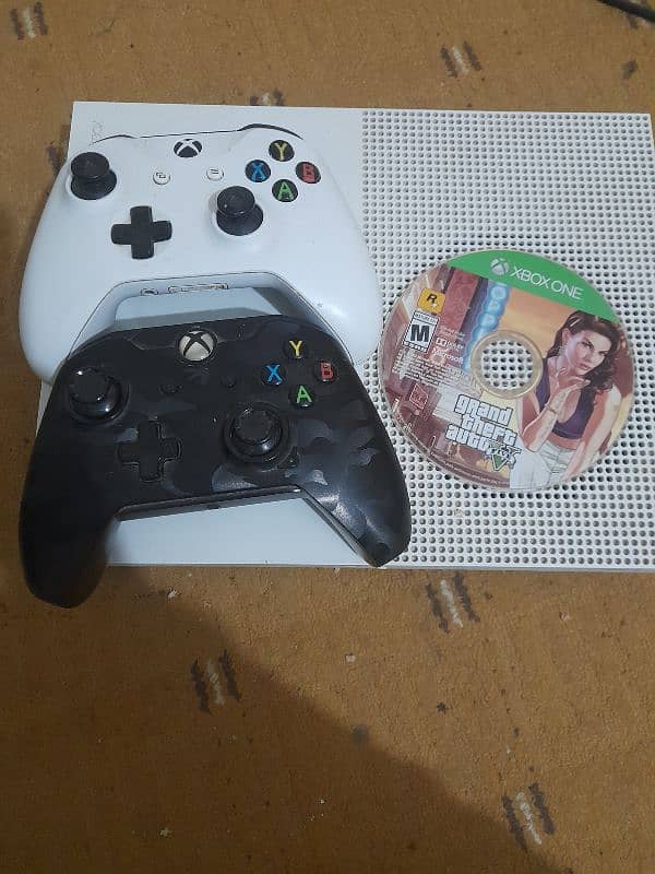 xbox one s  one TB 2