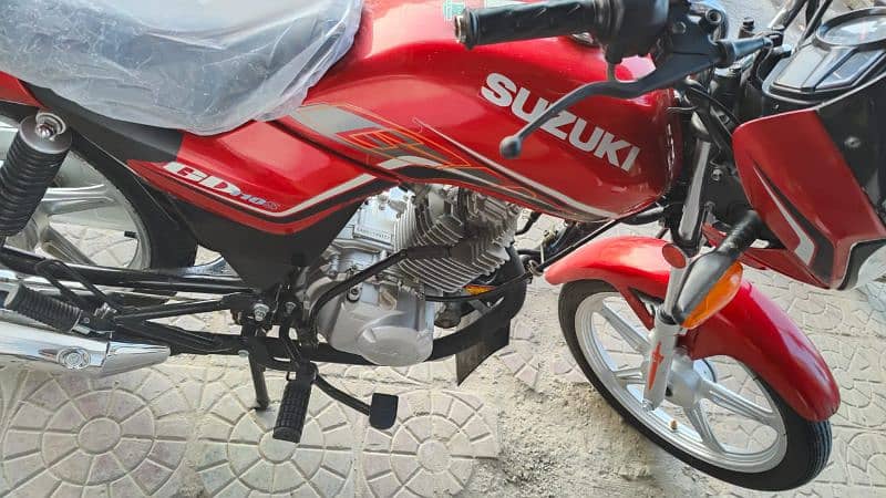 Suzuki GD 110 S 2021 Red 2