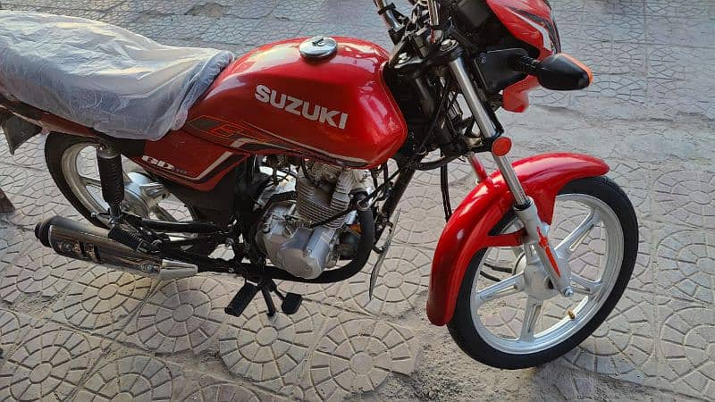 Suzuki GD 110 S 2021 Red 3