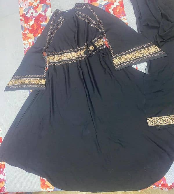 Dubai abaya 1