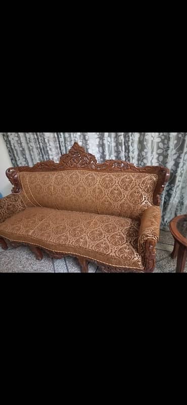 5 Seter sofa set with large center table 7