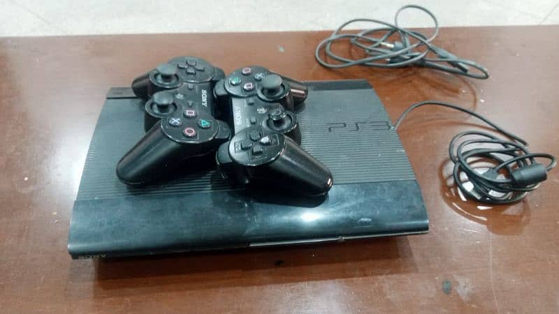 PlayStation 3 Superslim 0