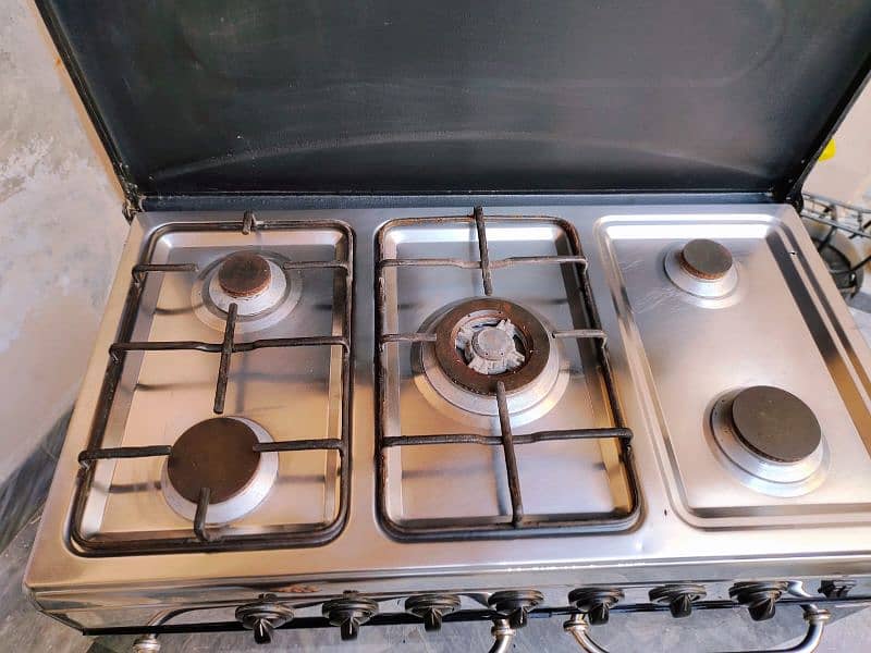 Cooking Range with 5 Burner 0