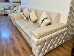 Few months used 6,seater sofa set condition excellent