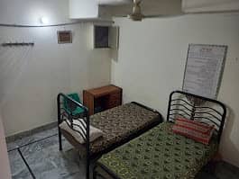 Hostel for boys near iqra university 4