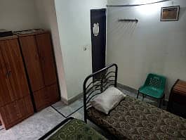 Hostel for boys near iqra university 6