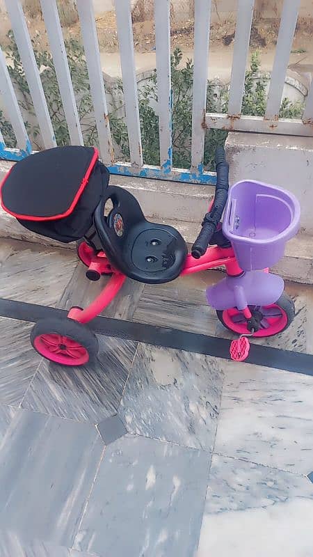 Kids tricycle for sale, pristine condition very less used 1