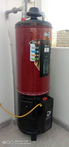 geyser 56 gallon in 10/10 condition