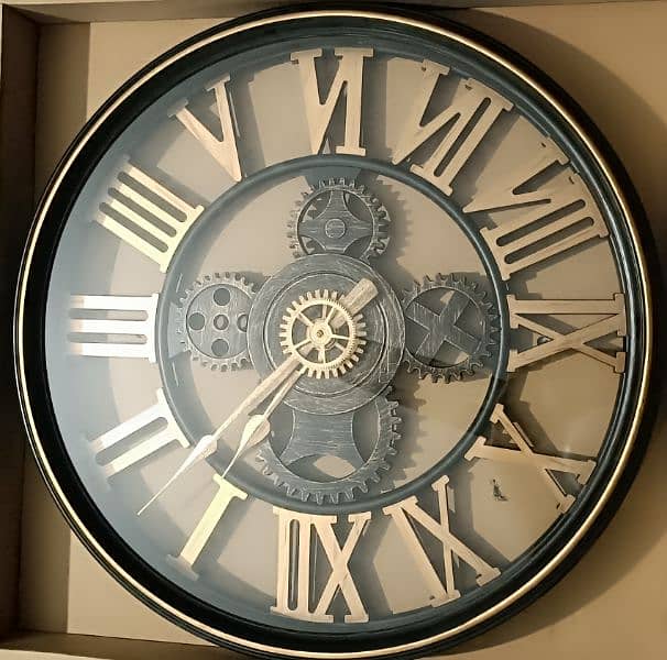 Beautiful wall clocks for sale 2