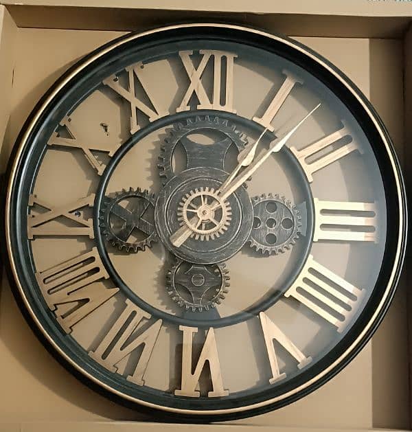 Beautiful wall clocks for sale 3