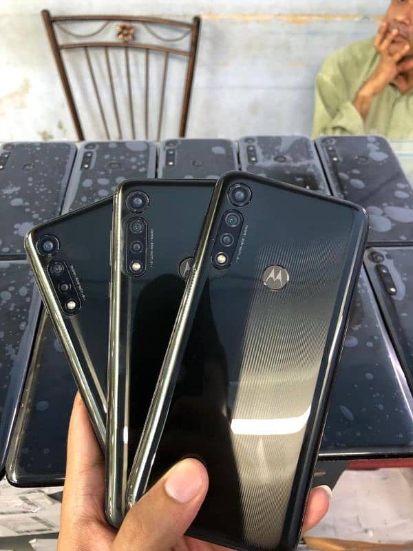 moto G8 power : non PTA :4GB/64GB 0