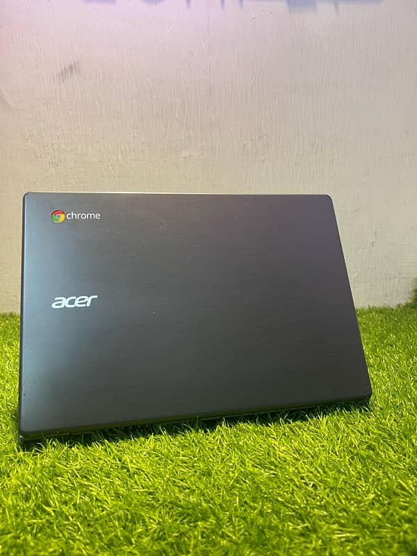 Acer chromebook C740 windows 10 4gb ram 128 gb ssd 11.6 inch screen 1